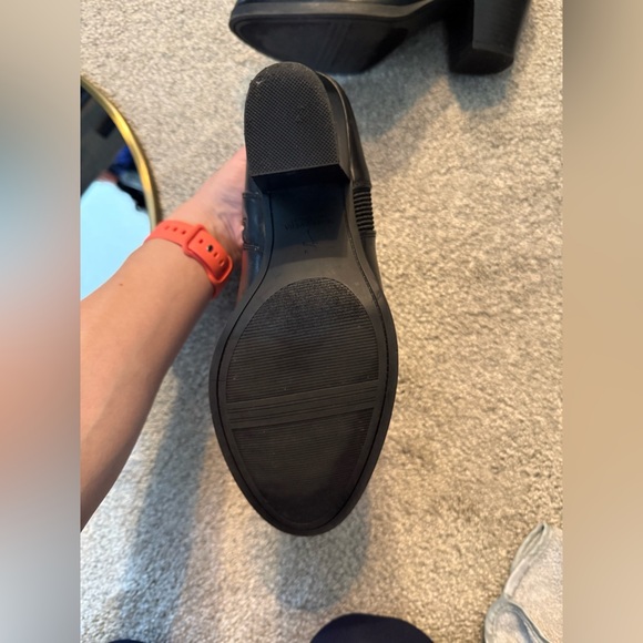 Vera Wang Black Booties 9M - Picture 8 of 16